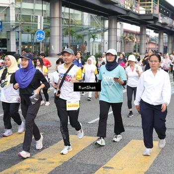 Runner Photo 4514511