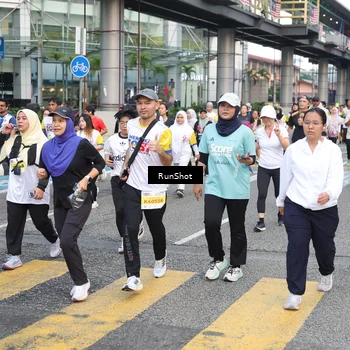 Runner Photo 4514530