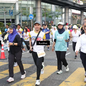 Runner Photo 4514542