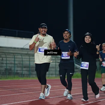 Runner Photo 4514575