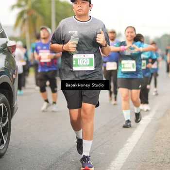 Runner Photo 4514635