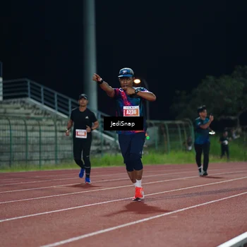 Runner Photo 4514655