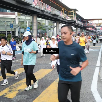 Runner Photo 4514672