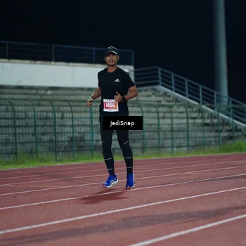 Runner Photo 4514677