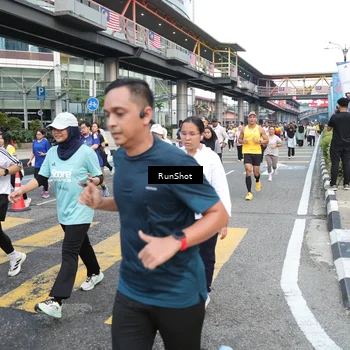 Runner Photo 4514798
