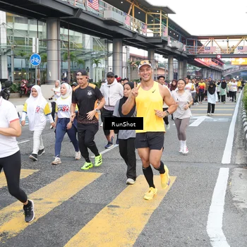 Runner Photo 4514846