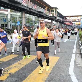 Runner Photo 4514864
