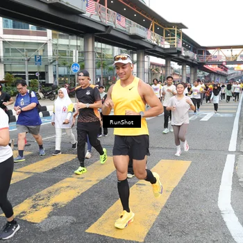 Runner Photo 4514899