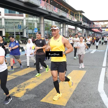 Runner Photo 4514908