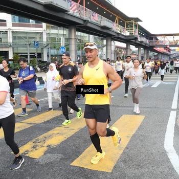 Runner Photo 4514912