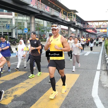 Runner Photo 4515045
