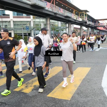Runner Photo 4515143