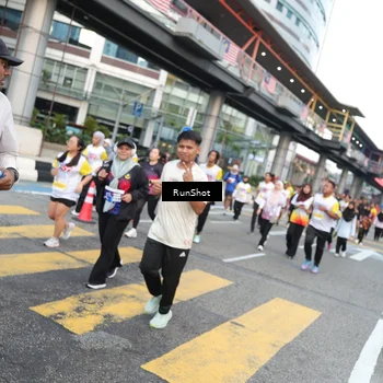 Runner Photo 4515212
