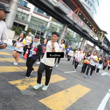 Runner Photo 4515213