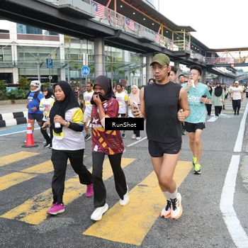 Runner Photo 4515281