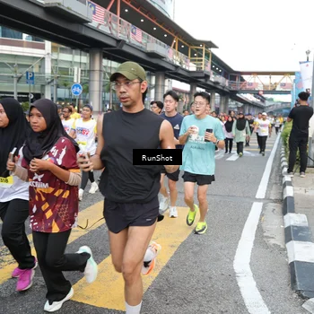 Runner Photo 4515300
