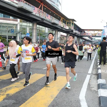 Runner Photo 4515324