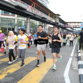Runner Photo 4515329