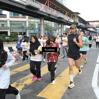 Runner Photo 4515330