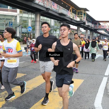 Runner Photo 4515349