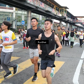 Runner Photo 4515384