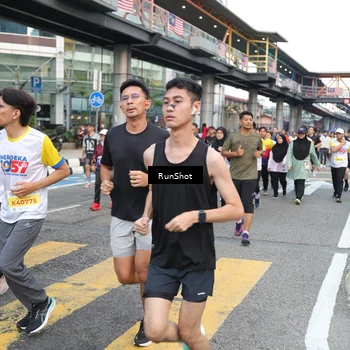 Runner Photo 4515393