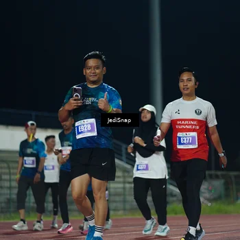 Runner Photo 4515403