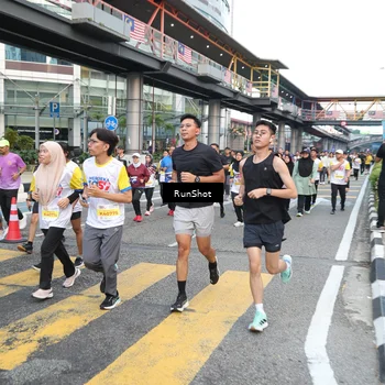 Runner Photo 4515406