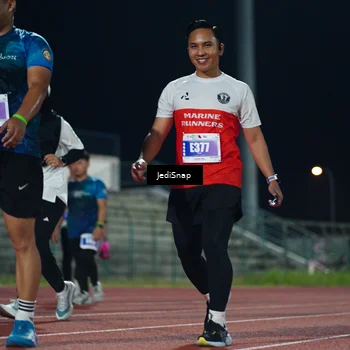 Runner Photo 4515423