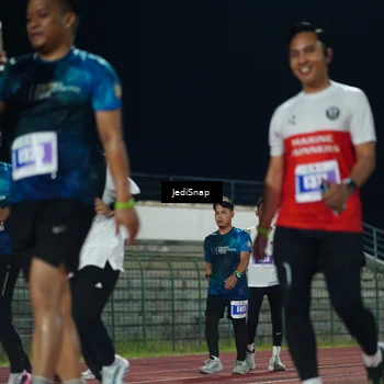 Runner Photo 4515426