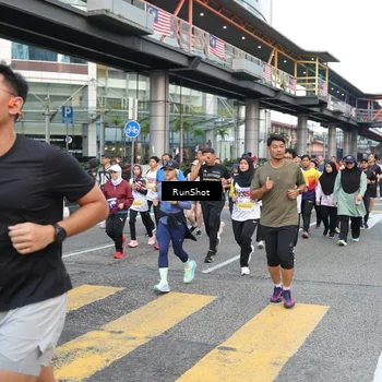 Runner Photo 4515427