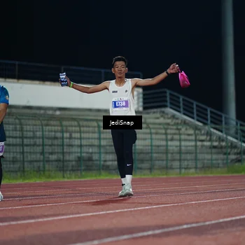 Runner Photo 4515447