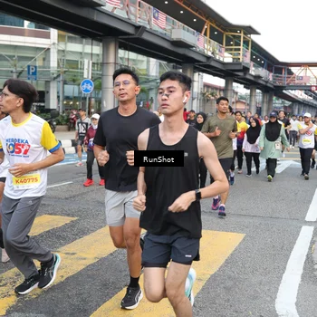 Runner Photo 4515451
