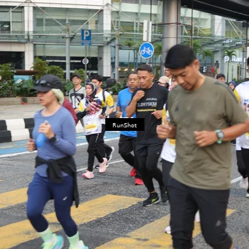 Runner Photo 4515544