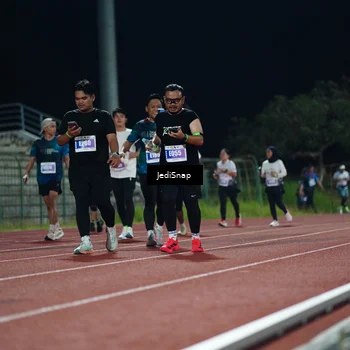 Runner Photo 4515633