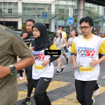 Runner Photo 4515636