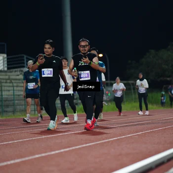 Runner Photo 4515654