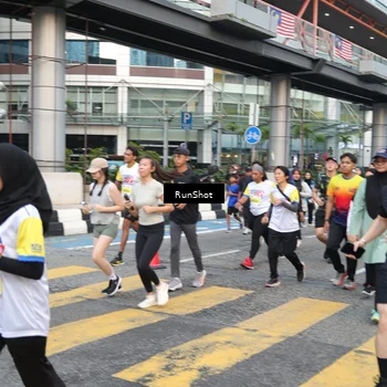 Runner Photo 4515660