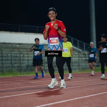 Runner Photo 4515671