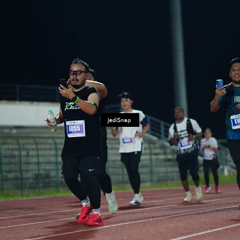 Runner Photo 4515675