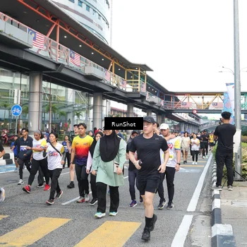 Runner Photo 4515690