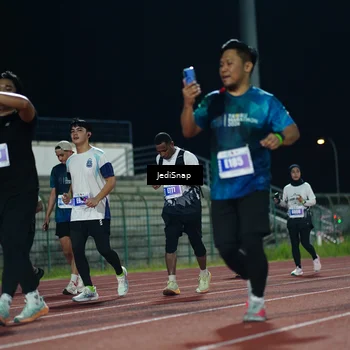 Runner Photo 4515699