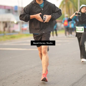 Runner Photo 4515711