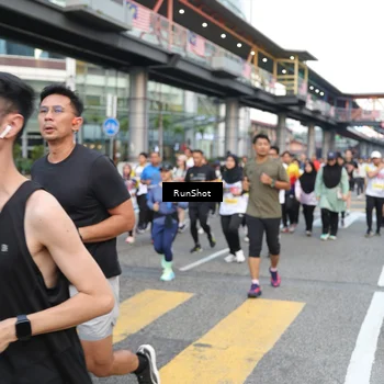 Runner Photo 4515714