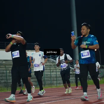 Runner Photo 4515729