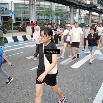 Runner Photo 4515750