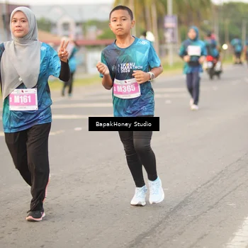 Runner Photo 4515799