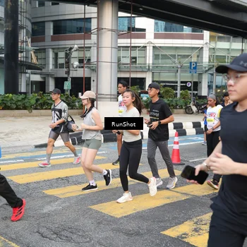 Runner Photo 4515811