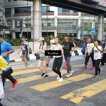 Runner Photo 4515880