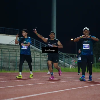 Runner Photo 4515971
